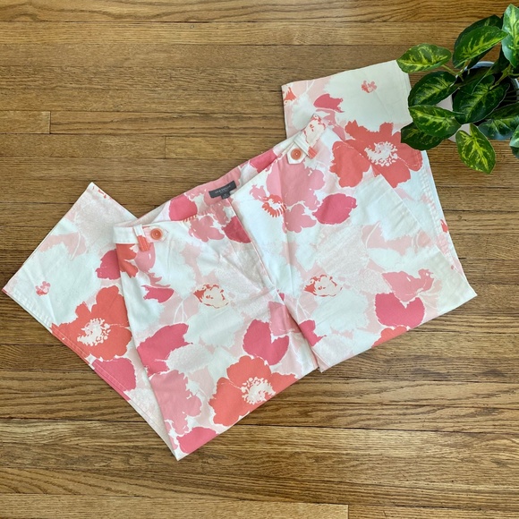 Ann Taylor Petites Wide Leg Cotton Ivory & Coral Floral  Print Cropped Pants 6P - Picture 8 of 8